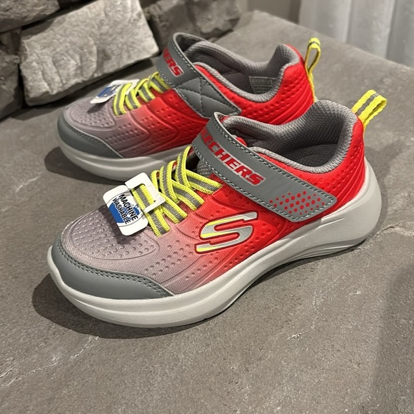 Skechers machine washable velcro closure, pull tab, cushioned sneakers, play - Picture 3 of 12